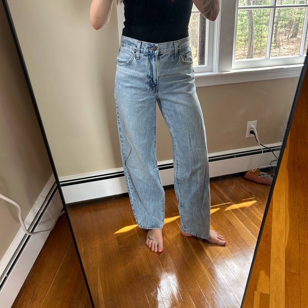 Levi’s baggy dad jean